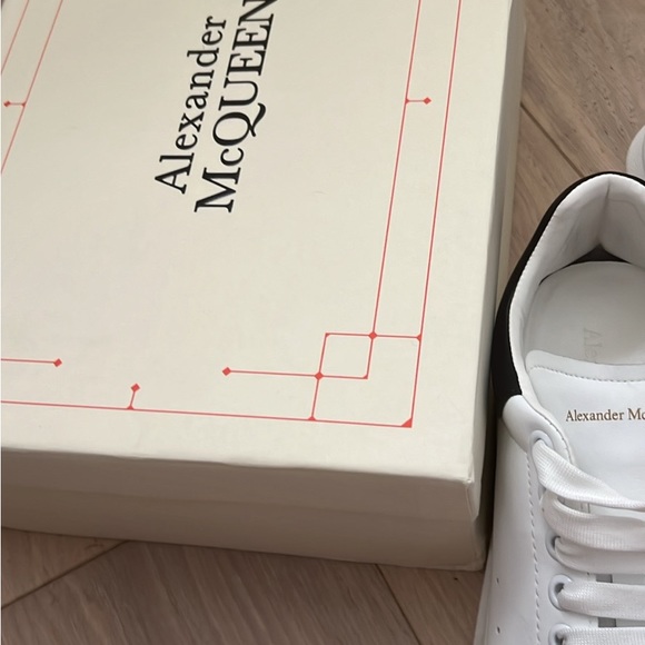 Alexander McQueen platform shoes - Picture 2 of 5